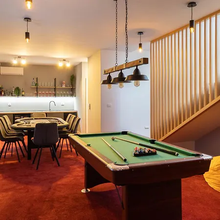Villa Rivendell Excelsior - Casino, Cinema, Tennis Solin