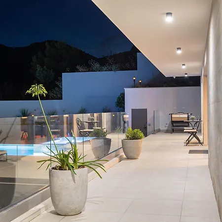 Villa Rivendell Excelsior - Casino, Cinema, Tennis Solin