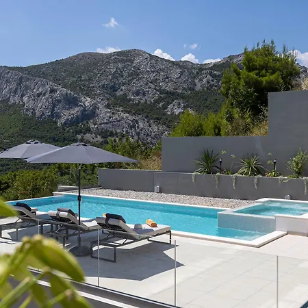 Tennis, Cinema & Casino - Villa Rivendell Excelsior Willa *