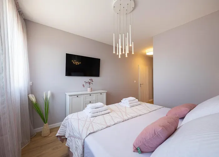 Villa Rivendell Excelsior - Casino, Cinema, Tennis