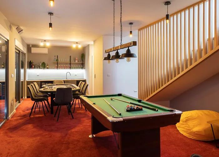 Villa Rivendell Excelsior - Casino, Cinema, Tennis Solin