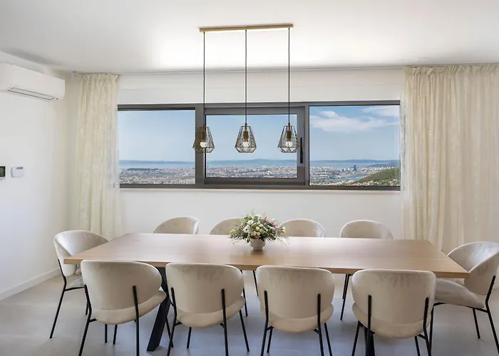 Villa Rivendell Excelsior - Casino, Cinema, Tennis Solin