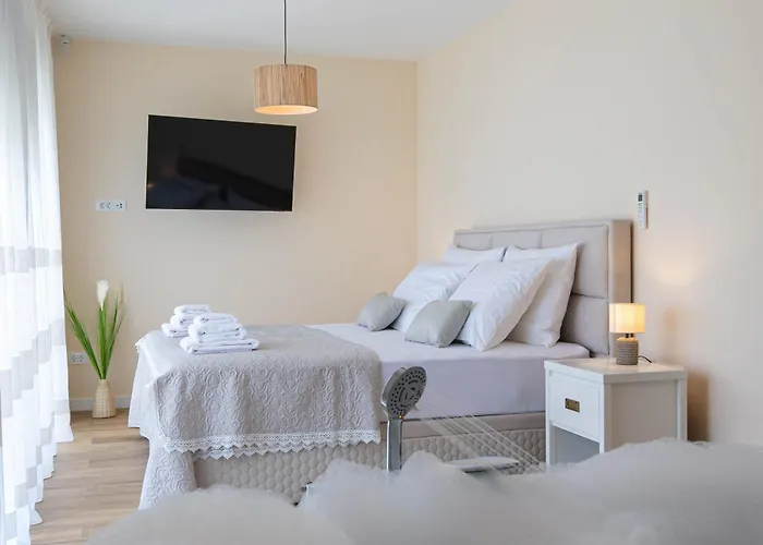 Rivendell Excelsior - Casino, Cinema, Tennis Solin